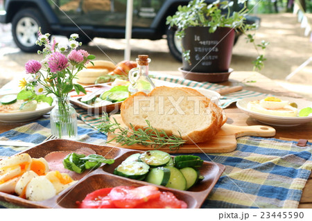 キャンプ 23445590