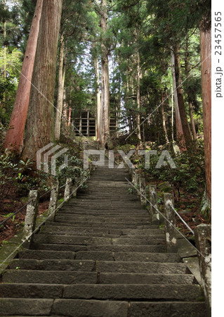 室生寺奥の院参道の写真素材