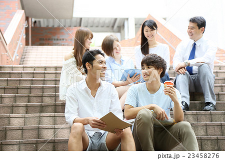大学生・専門学生　イメージ　 23458276