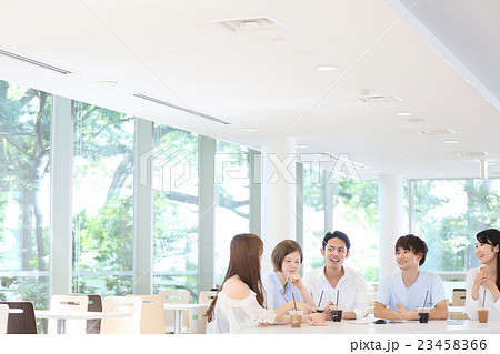 大学生・専門学生　カフェテリア　イメージ 23458366