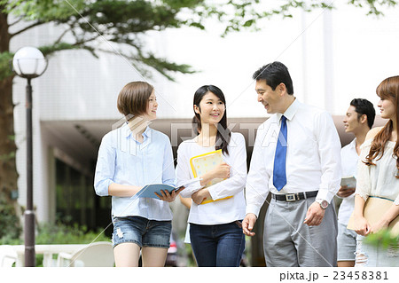 大学生・専門学生 イメージ 大学生・専門学生 イメージ 23458381