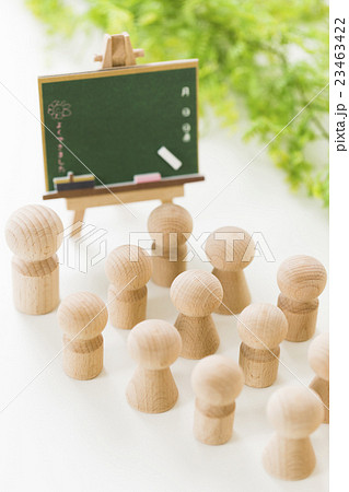 教育　勉強　塾　学習　予備校　教室　学習塾　学校　授業　受験　子供　クラス 23463422