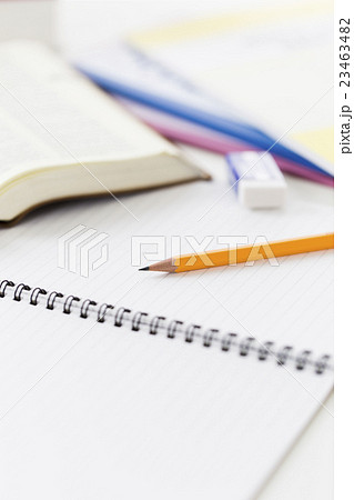 教育　勉強　塾　学習　予備校　教室　学習塾　学校　授業　受験　子供 23463482