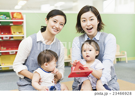 企業内保育 23466928