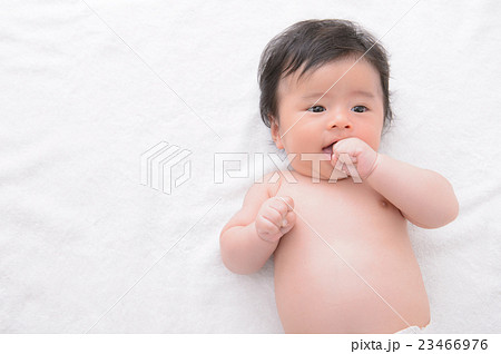 赤ちゃん 赤ちゃん 23466976