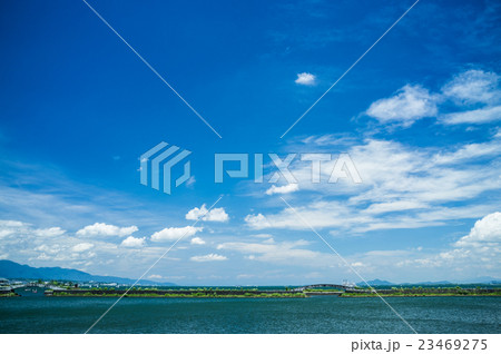 琵琶湖の夏空 23469275
