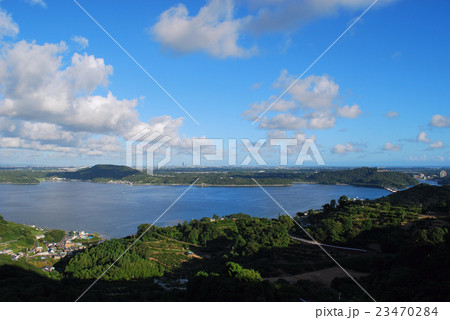 夏の景色を俯瞰する 奥浜名湖の写真素材