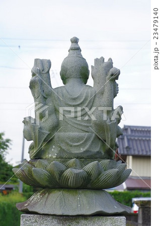 信州の文化財 名工 守屋貞治の石仏 福沢家の准胝観音菩薩 背面縦(駒ヶ根市福岡)貞治仏の傑作 信州の文化財 名工 守屋貞治の石仏 福沢家の准胝観音菩薩 背面縦(駒ヶ根市福岡)貞治仏の傑作 23479140