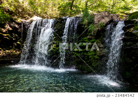 暮雨の滝 23484542