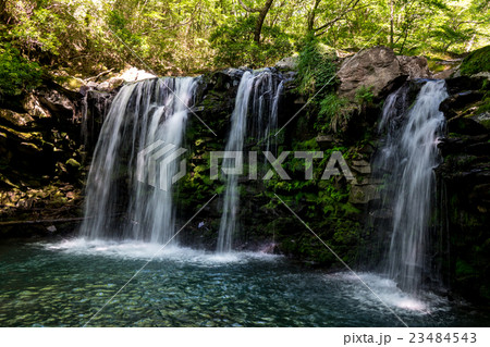暮雨の滝 23484543