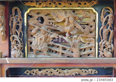 信州　松本の文化財　須々岐水神社の祭り舞台　下金井の舞台の彫刻　弁慶と義経　長野県宝指定 23485083