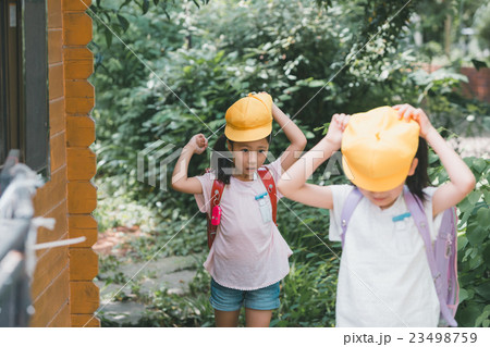 primary school child 23498759