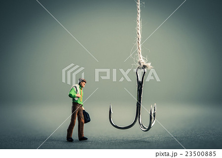 釣り針と男性 23500885