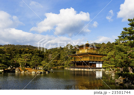 金閣寺（鹿苑寺） 23501744