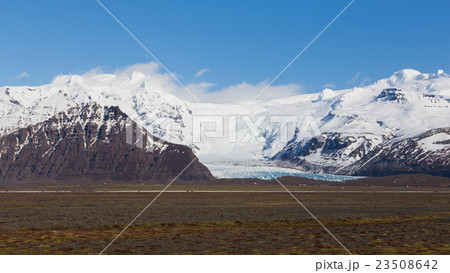 Snow cover mountain with clear blue sky 23508642