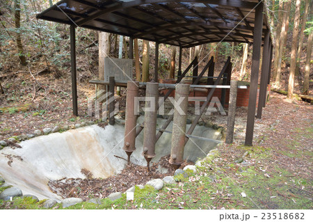 三重県、多気町丹生(にゅう)　丹生水銀 23518682