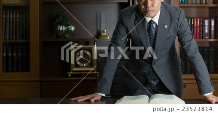 弁護士 イメージ 23523814