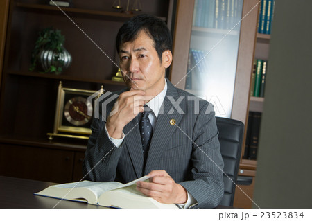 弁護士 イメージ 弁護士 イメージ 23523834