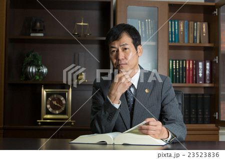弁護士 イメージ 23523836