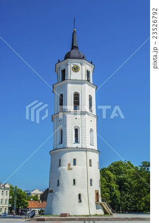 ヴィリニュス大聖堂と鐘楼 ヴィリニュス大聖堂と鐘楼 23526792