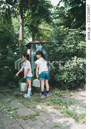 primary school child primary school child 23526807