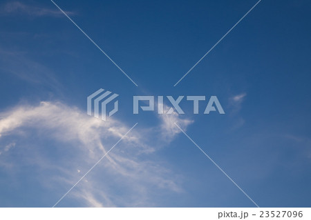 6月中盤の早朝の空と雲　 3:2 23527096