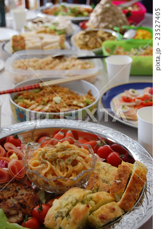 持ち寄りパーティ料理 23527405