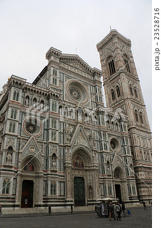 イタリアの世界遺産フィレンツェのドゥオモ１４ 23528716