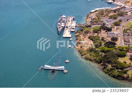 戦艦アリゾナ／真珠湾上空 23529607