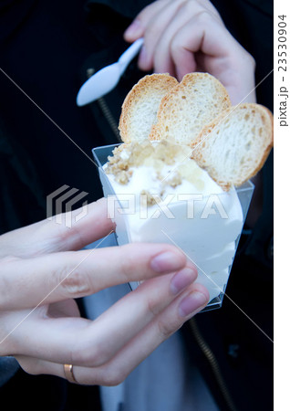 delicious molecular dessert 23530904