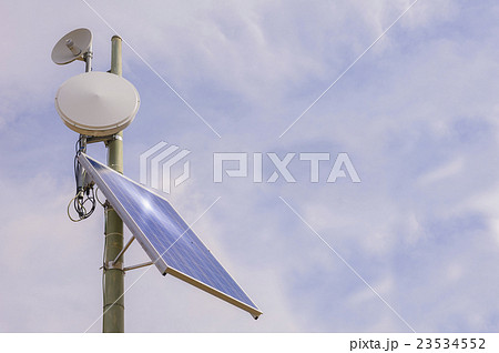 Antenna repeater with solar panel Antenna repeater with solar panel 23534552