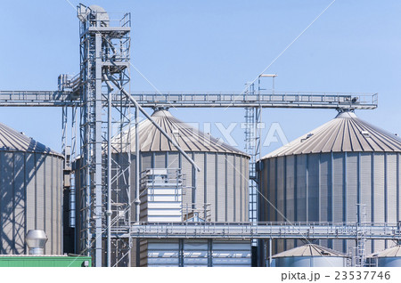 Storage facility cereals, and biogas production 23537746
