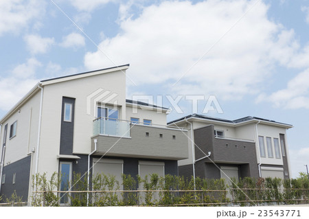 住宅　新築住宅街　イメージ　電線のない街 23543771