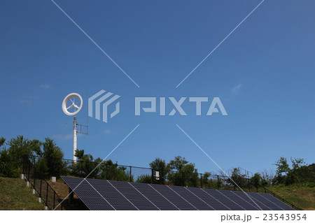 小型風力発電と太陽光発電 小型風力発電と太陽光発電 23543954