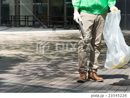 ごみ拾い 23545226