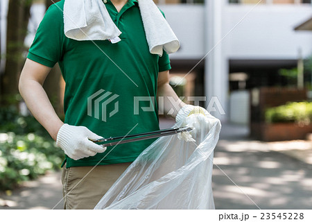 ごみ拾い 23545228