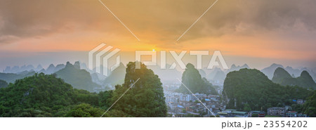 Guilin, Li River and Karst moutains, China Guilin, Li River and Karst moutains, China 23554202