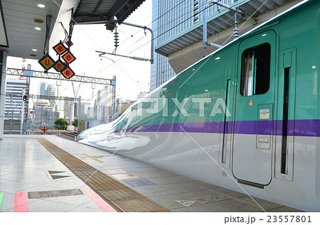 長旅を終えた北海道新幹線H５系はやぶさ 23557801
