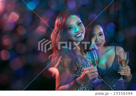 Partying with friend 23558394