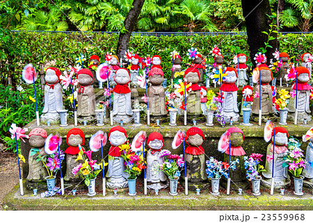 Jizo statues at the cemetery, Zojo-ji temple 23559968
