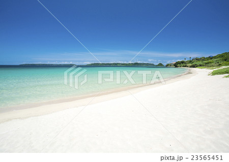 角島大橋　白い砂浜 23565451