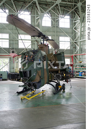 AH-1S(格納庫) 23583243