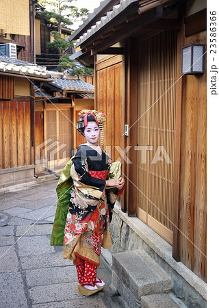 舞妓 23586366