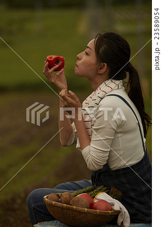 農業女子　ポートレート 23589054