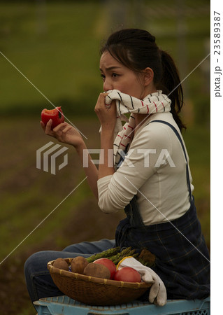 農業女子　ポートレート 23589387