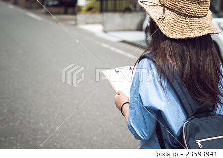 街頭アンケート 23593941