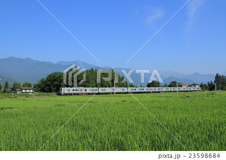 大糸線の夏　安曇野の朝 23598684