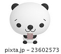 スマートフォンを持って座っているパンダ 23602573
