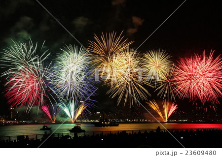 みなとこうべ海上花火大会002 23609480