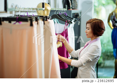Dressing mannequin Dressing mannequin 23612695